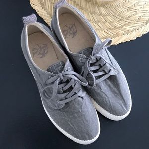 Roxy Platform Tennis Shoes size 9